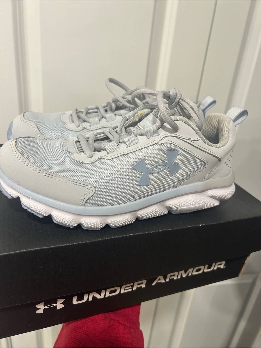 Under Armour Sneakers